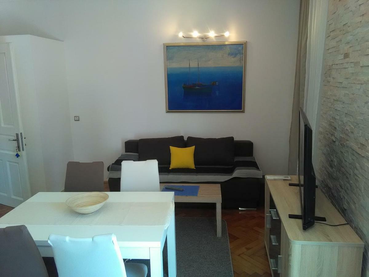 Apartment Sandra 2+2 *** Crikvenica Dış mekan fotoğraf